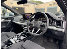 2023 Audi Q5 2.0L Petrol Plug-in Hybrid For Sale Images