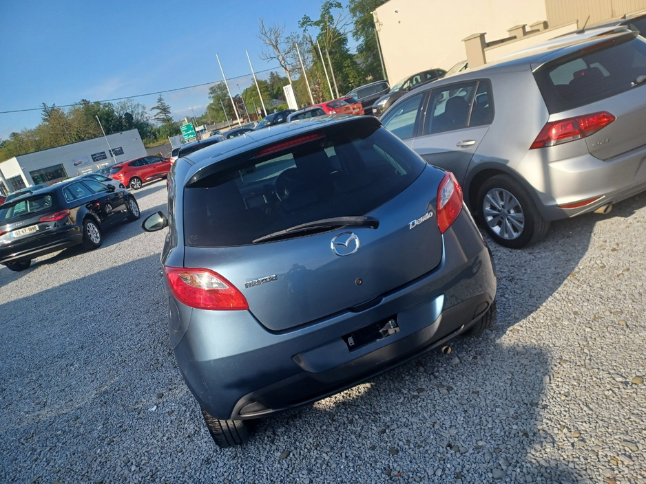 Mazda Demio DBA-DE3FS CVT 5DR AUTO — thumbnail 2