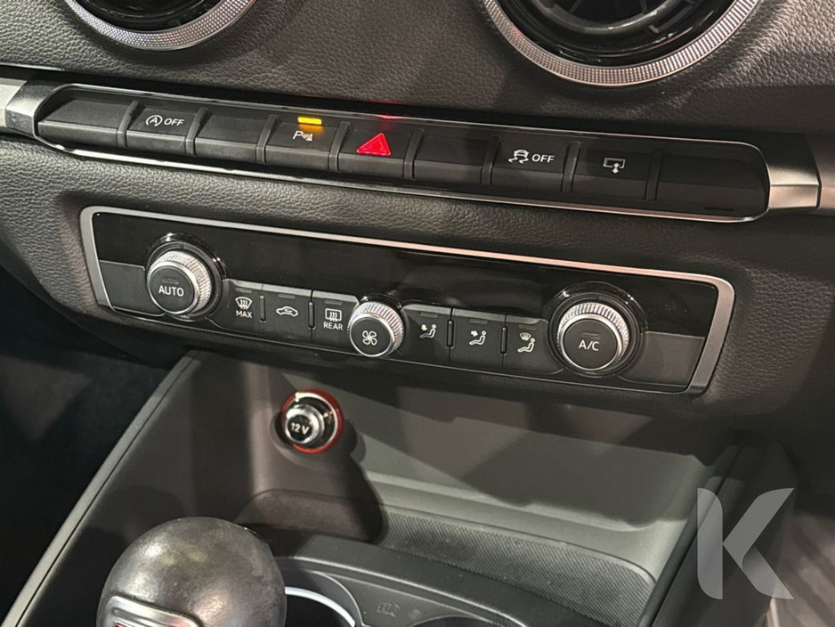 Audi A3 1.4 TFSI AUTOMATIC - FACTORY ALLOYS - REVERSE CAMERA — thumbnail 17