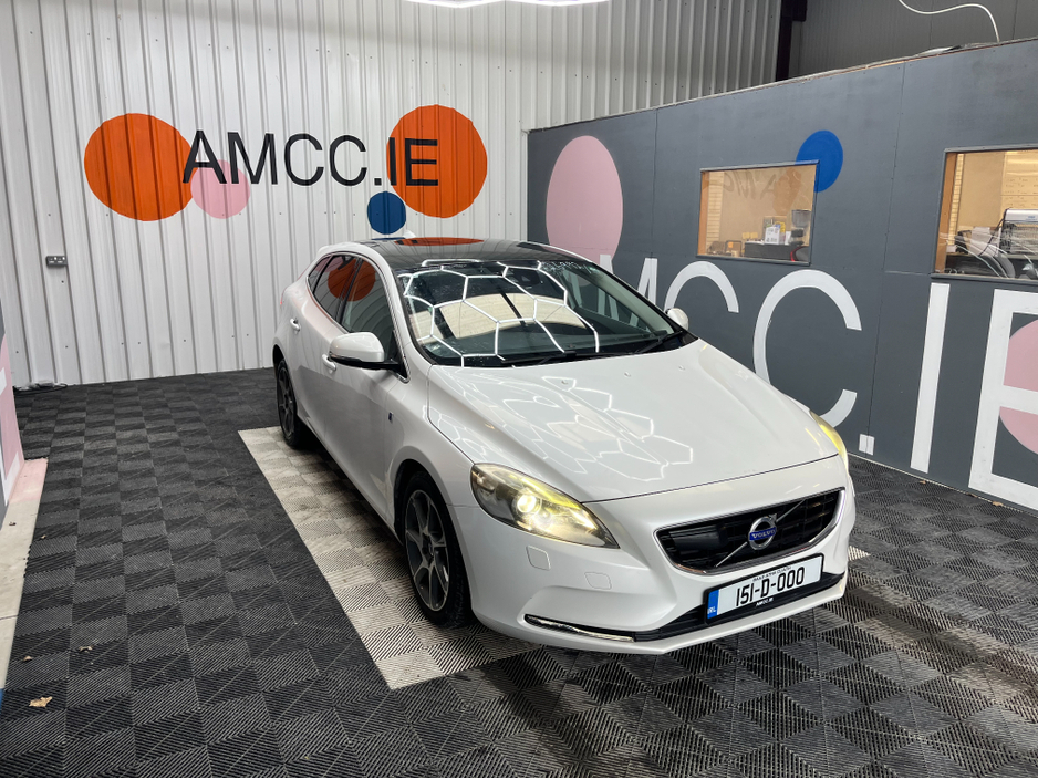 Used Volvo V40 2015 in Dublin