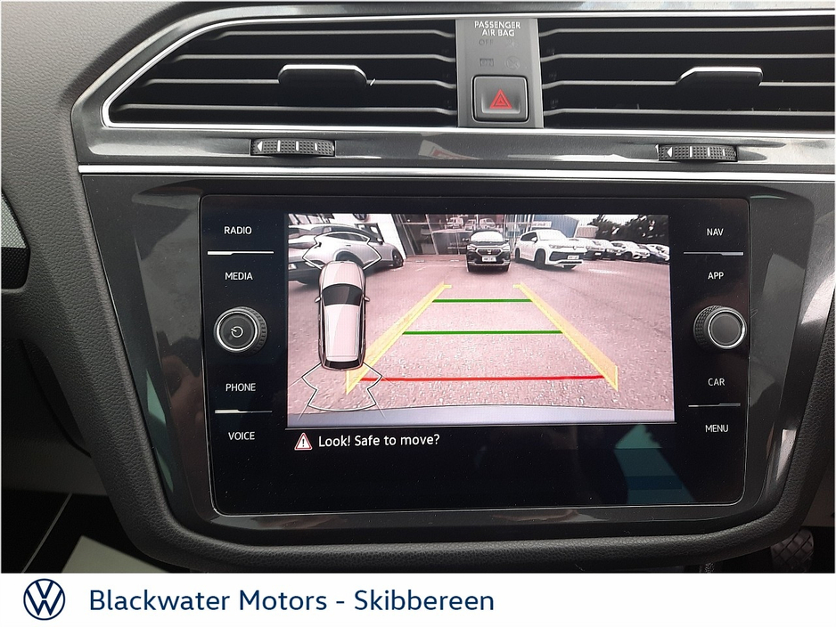 Volkswagen Tiguan 2.0TDI 150BHP ELEGANCE — thumbnail 18