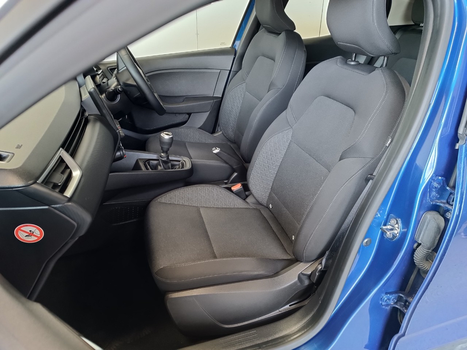 2022 Renault Clio 1L Petrol For Sale Images