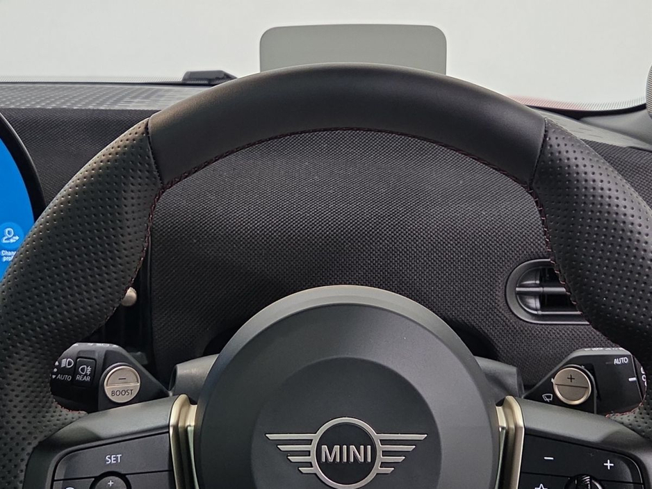 2026 MINI Hatch 2L Petrol For Sale Images