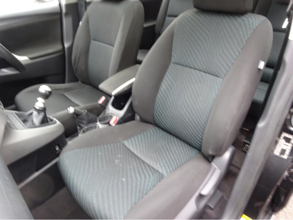 2013 Toyota Verso 2.0L Diesel For Sale Images