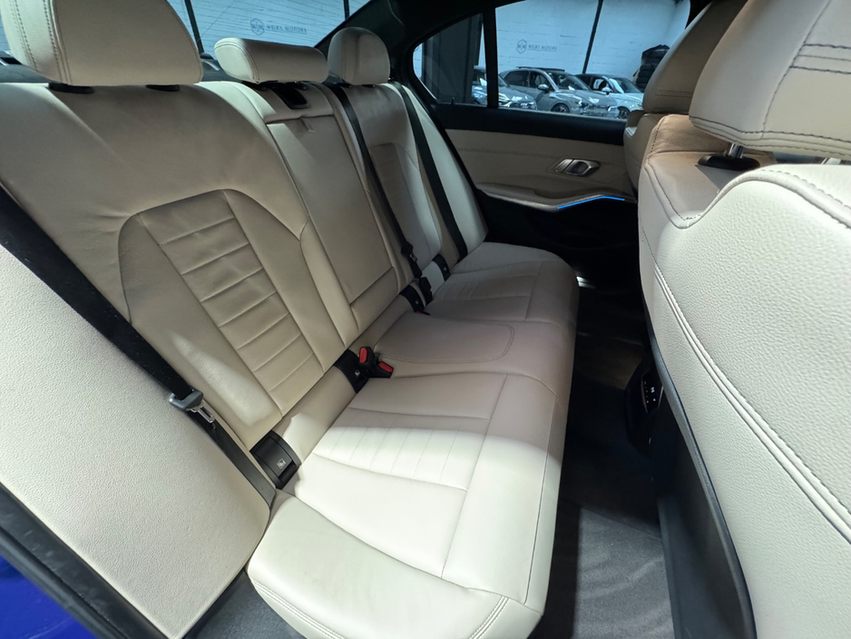 BMW 3 Series 330E // M-SPORT//AUTO//ONLY 80,918KM — thumbnail 21