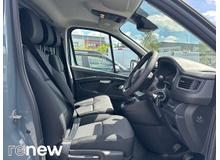 2025 Renault Trafic 2.0L Diesel For Sale Images