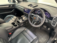 2022 Porsche Cayenne 3L Petrol Plug-in Hybrid For Sale Images