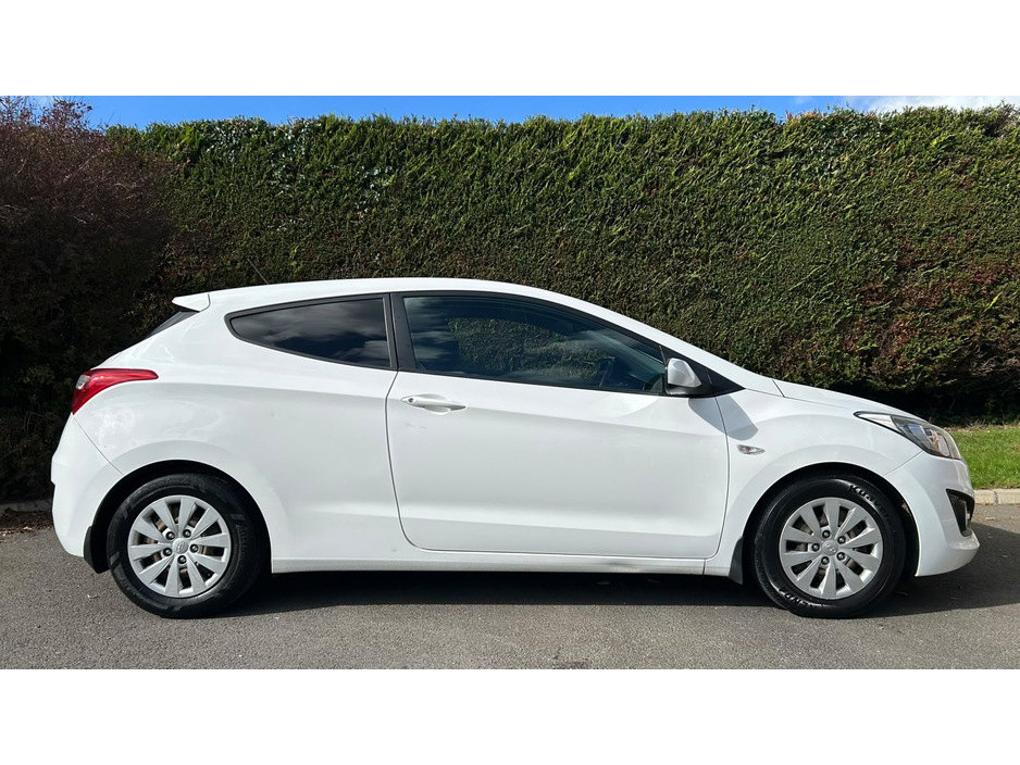 2016 Hyundai i30 1.4L Diesel For Sale Images