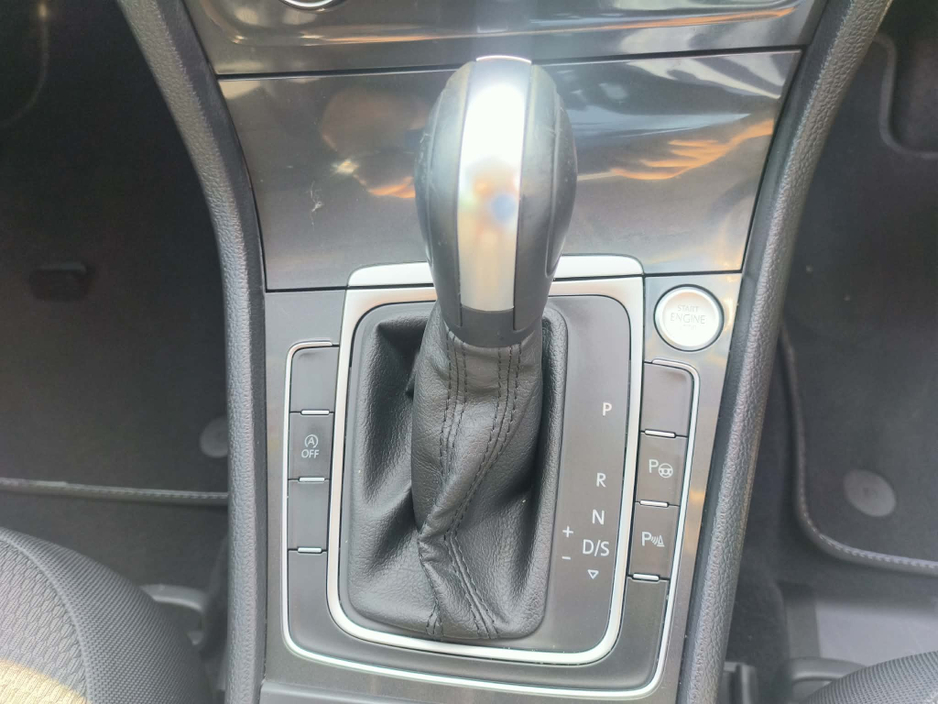 2020 Volkswagen Golf 1L Petrol For Sale Images