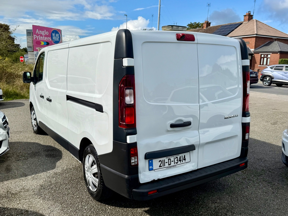 2021 Renault Trafic 2L Diesel For Sale Images