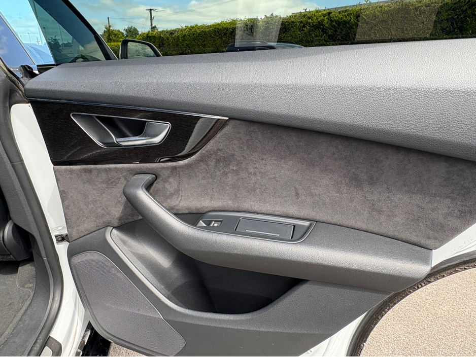 2019 Audi Q8 3.0L Diesel For Sale Images