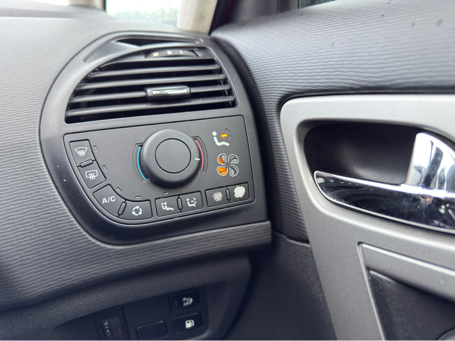 2012 Citroen Grand C4 Picasso 1.6L Diesel For Sale Images