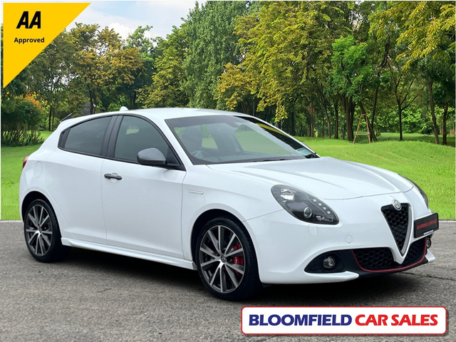 2017 ALFA ROMEO GIULIETTA SUPER SPORT PACK , AUTO // LOW MILEAGE