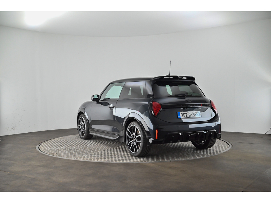 2025 MINI Cooper 2L Petrol For Sale Images