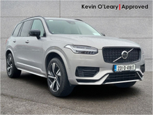 Volvo XC90 T8 PHEV Plus (Dark Theme) AWD