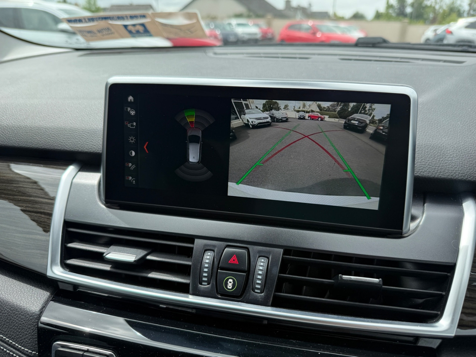 BMW 2 Series LEATHER* 218D LUXURY *AUTOMATIC  150BHP, REAR VIEW CAMERA, PARKING SENSORS FRONT & REAR, APPLE CARPLAY//ANDROID AUTO, ADAPTIVE CRUISE CONTROL, POWER ADJUSTABLE SEATS,  3 STAGE HEATED SEATS, NEW NCT* — thumbnail 16