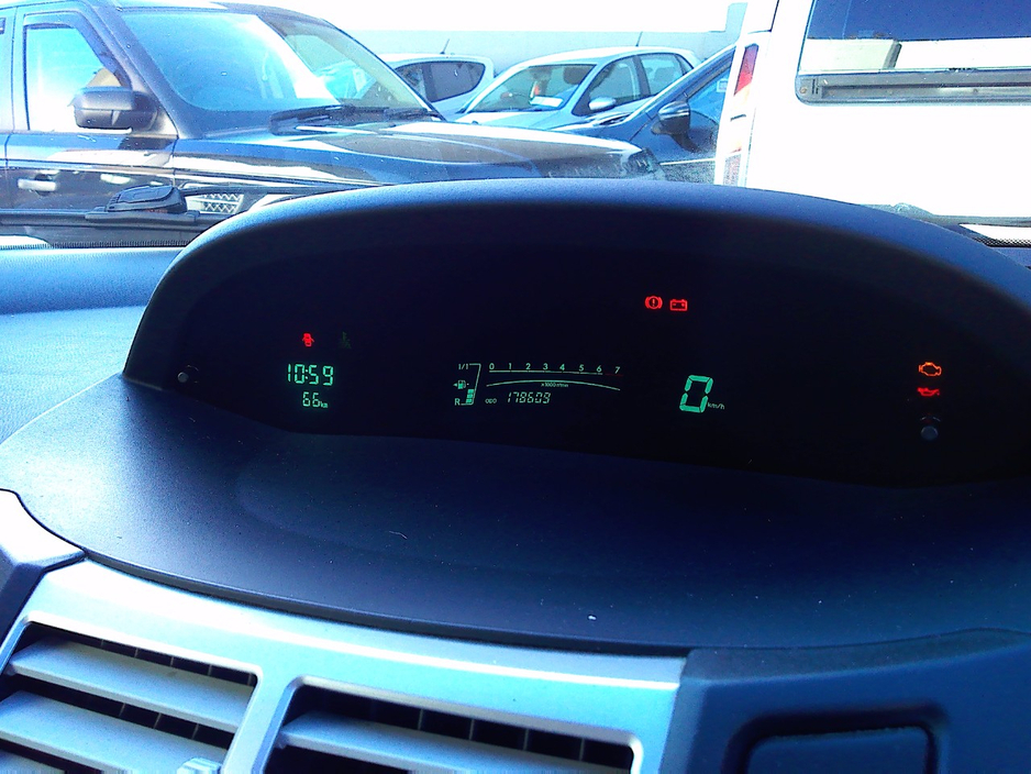 2008 Toyota Yaris 1L Petrol For Sale Images