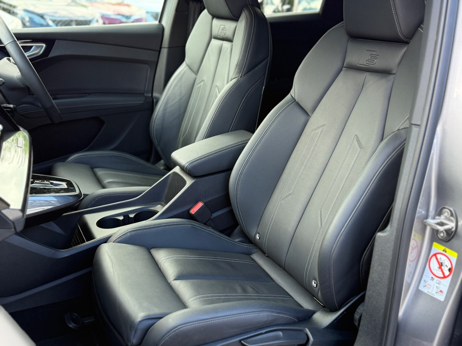 2024 Audi Q4 e-tron 0L Electric For Sale Images