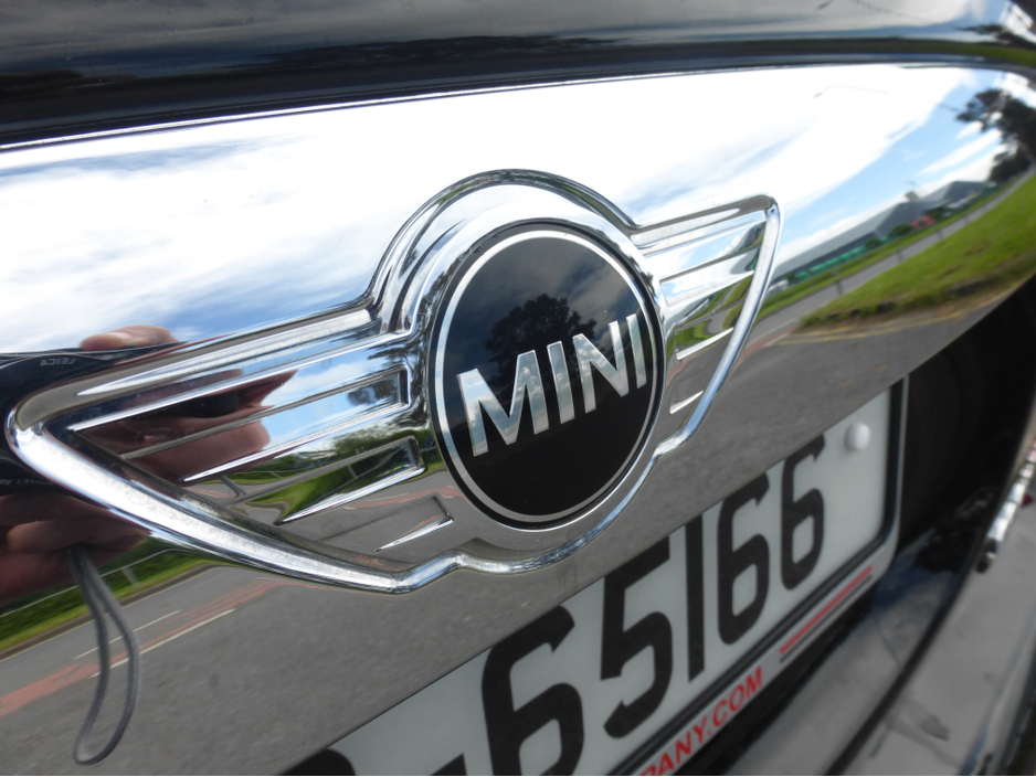 2017 MINI Hatch 1.5L Petrol For Sale Images