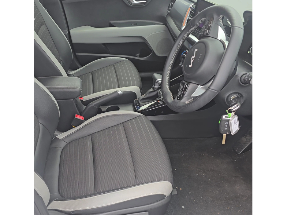 2026 Kia Stonic 1L Petrol Hybrid For Sale Images