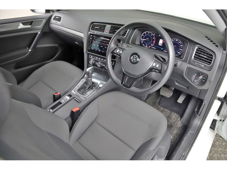 Volkswagen Golf 1.2 TSI DSG MK7.5 COMFORTLINE *DIG DASH*CARPLAY*ANDROID*REAR PARK SENSORS* — thumbnail 13
