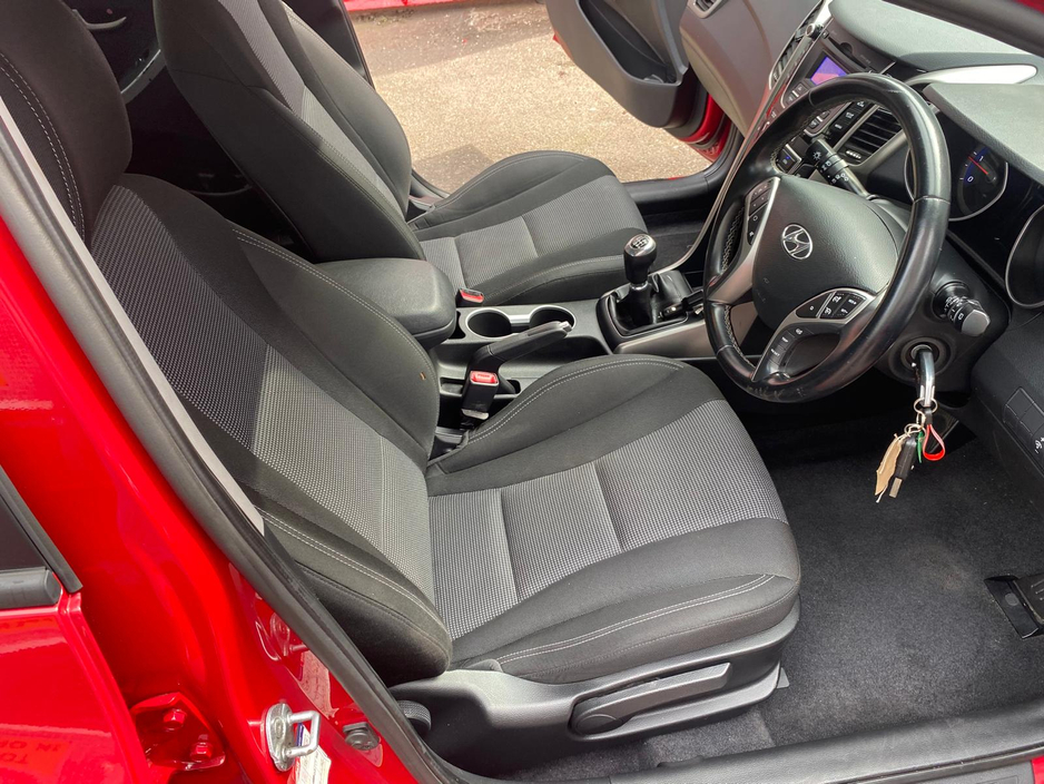 2014 Hyundai i30 1.6L Diesel For Sale Images