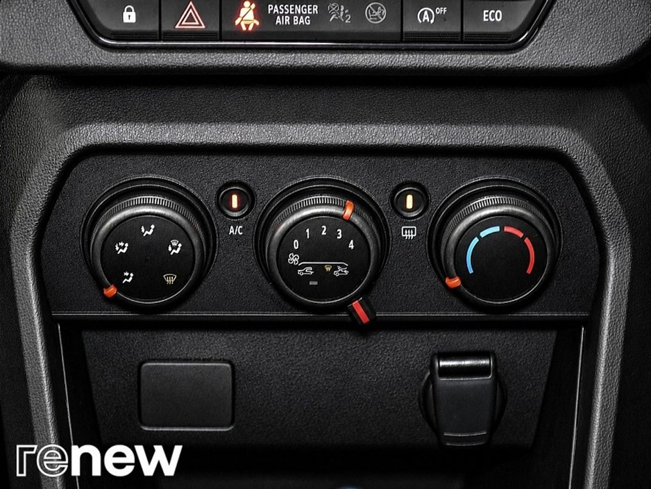 Dacia Sandero Expression TCe 90 AUTO CVT NBI — thumbnail 25