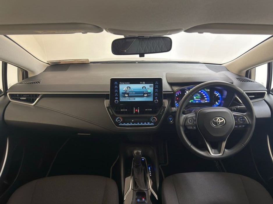 Toyota Corolla Luna Hybrid Saloon — thumbnail 8