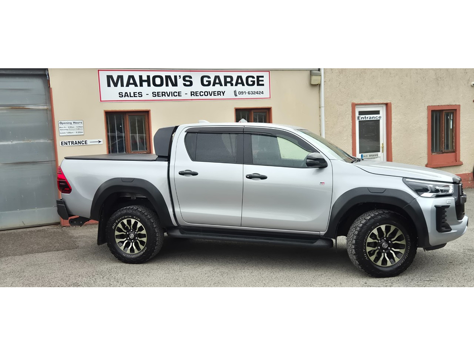 2023 Toyota Hilux For Sale Images