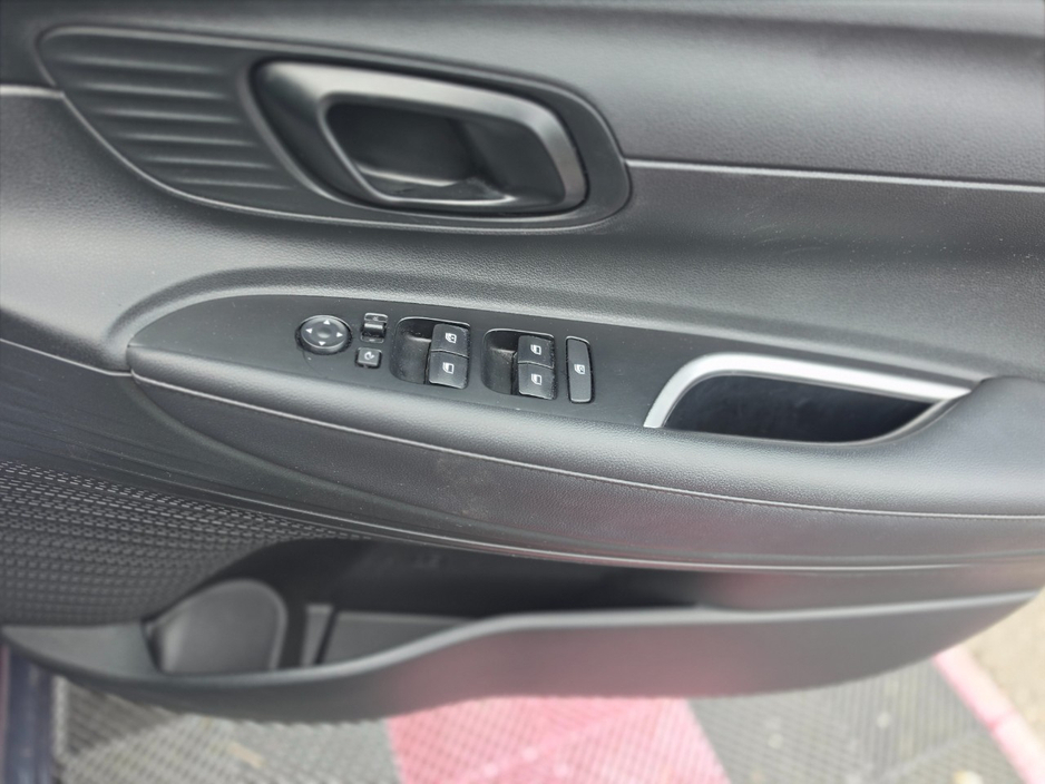 2025 Hyundai i20 1.2L Petrol For Sale Images
