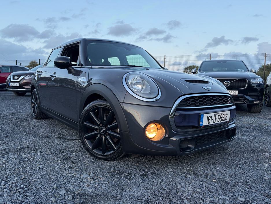 MINI Hatch Cooper SD Seven