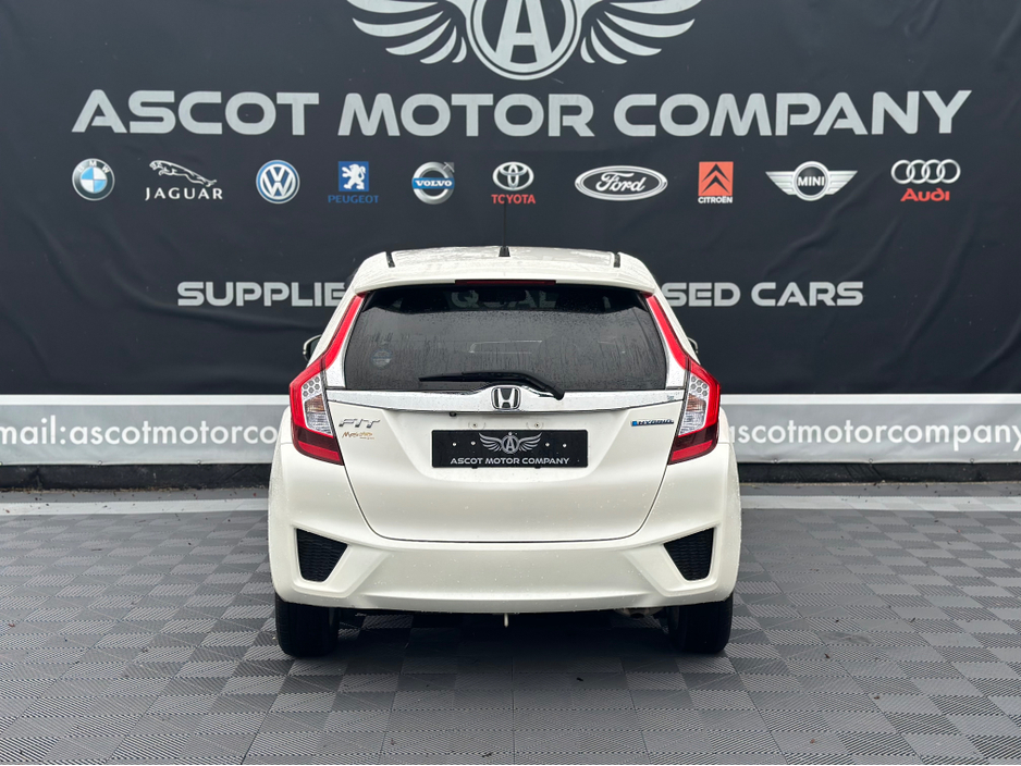 Honda Fit Hybrid — thumbnail 5