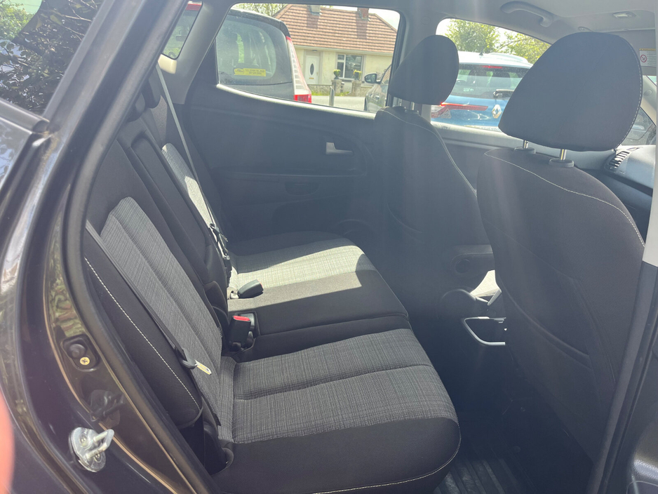 2012 Kia Venga 1.4L Diesel For Sale Images