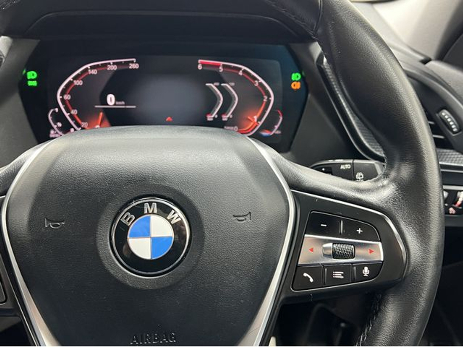 BMW 1 Series 118D PLAY EDITION JOY PLUS Automatic — thumbnail 38