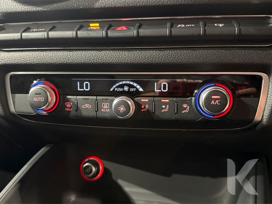 Audi A3 1.4 AUTOMATIC SALOON - FACTORY ALLOYS - CRUISE CONTOL - REAR CAMERA - MULTI FUNCTION STEERING WHEEL - HEATING / AC CONTROLS — thumbnail 24