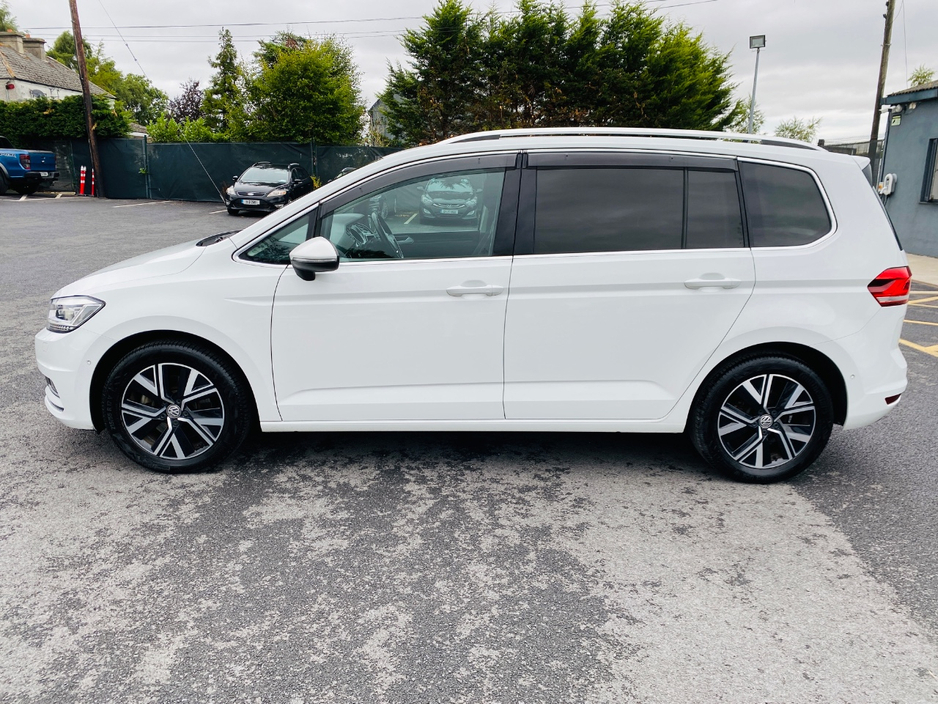 2021 Volkswagen Touran 2L Diesel For Sale Images
