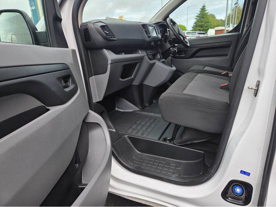 2022 Opel Vivaro 1.5L Diesel For Sale Images