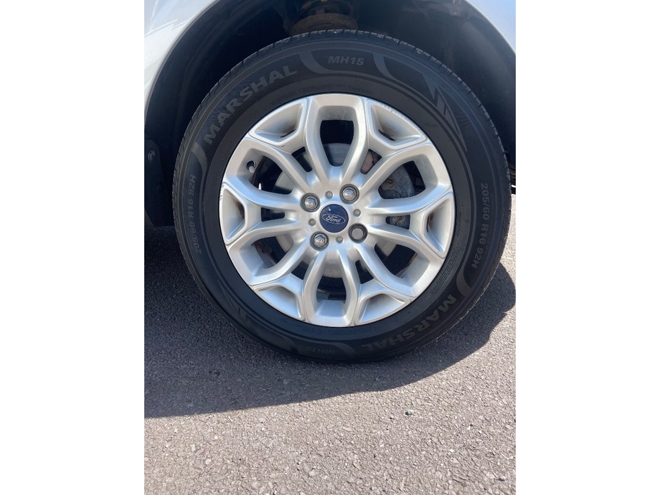 Ford Ecosport 1.0T ECOBOOST ZETEC 1 125PS 5DR — thumbnail 5