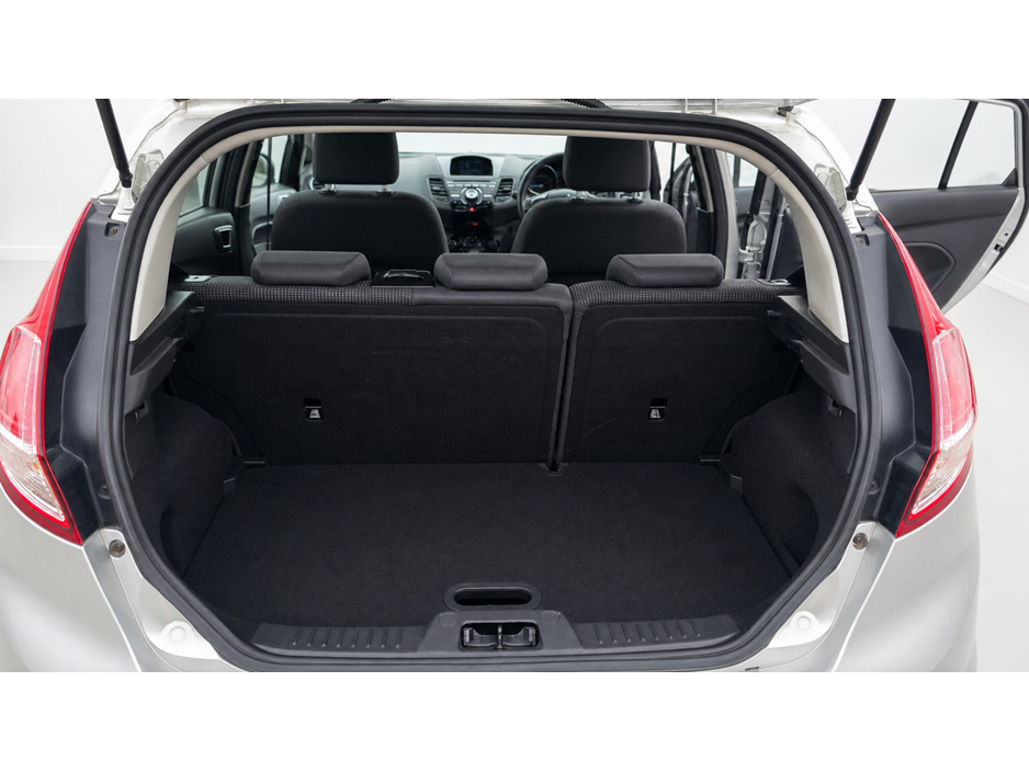 Ford Fiesta 2016 Ford Fiesta 1.0L  Auto *High Spec* — thumbnail 13