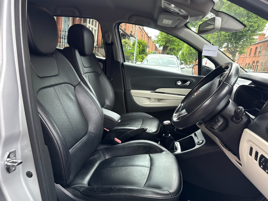 2018 Renault Captur 0.9L Petrol For Sale Images