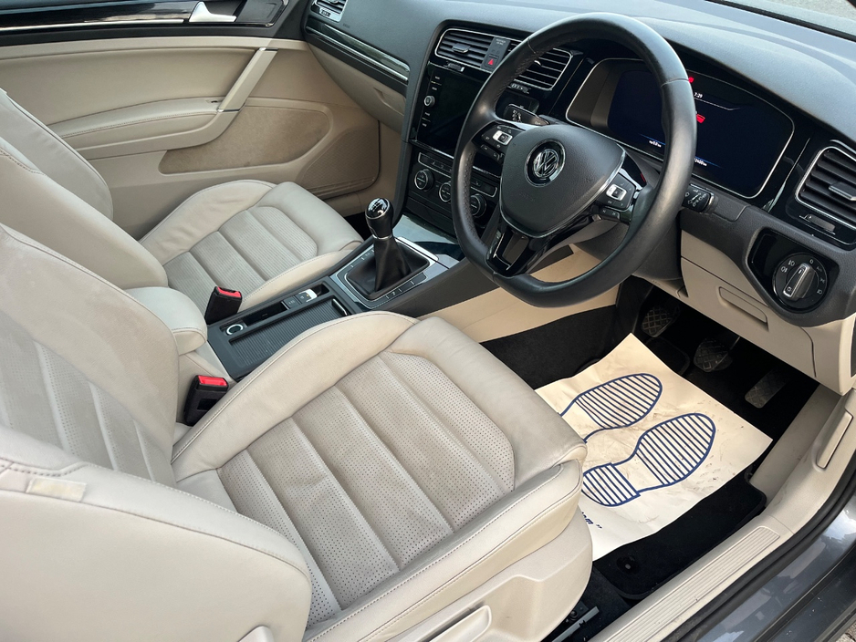 2019 Volkswagen Golf 1.5L Petrol For Sale Images