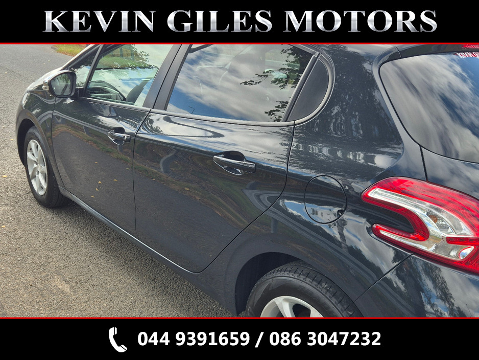 2015 Peugeot 208 1.2L Petrol For Sale Images