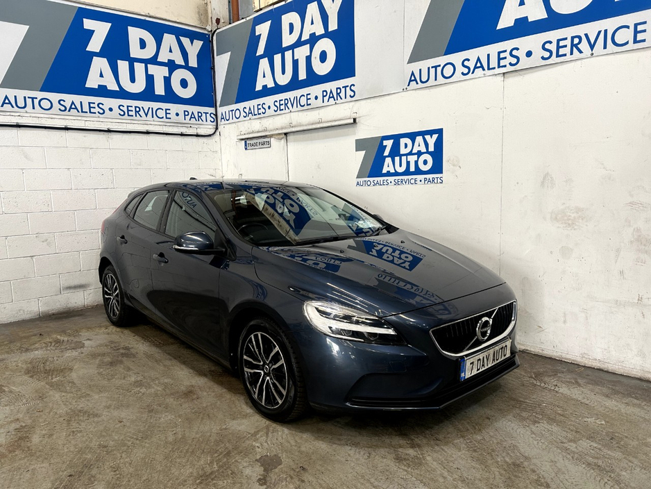 2018 Volvo V40 For Sale Images