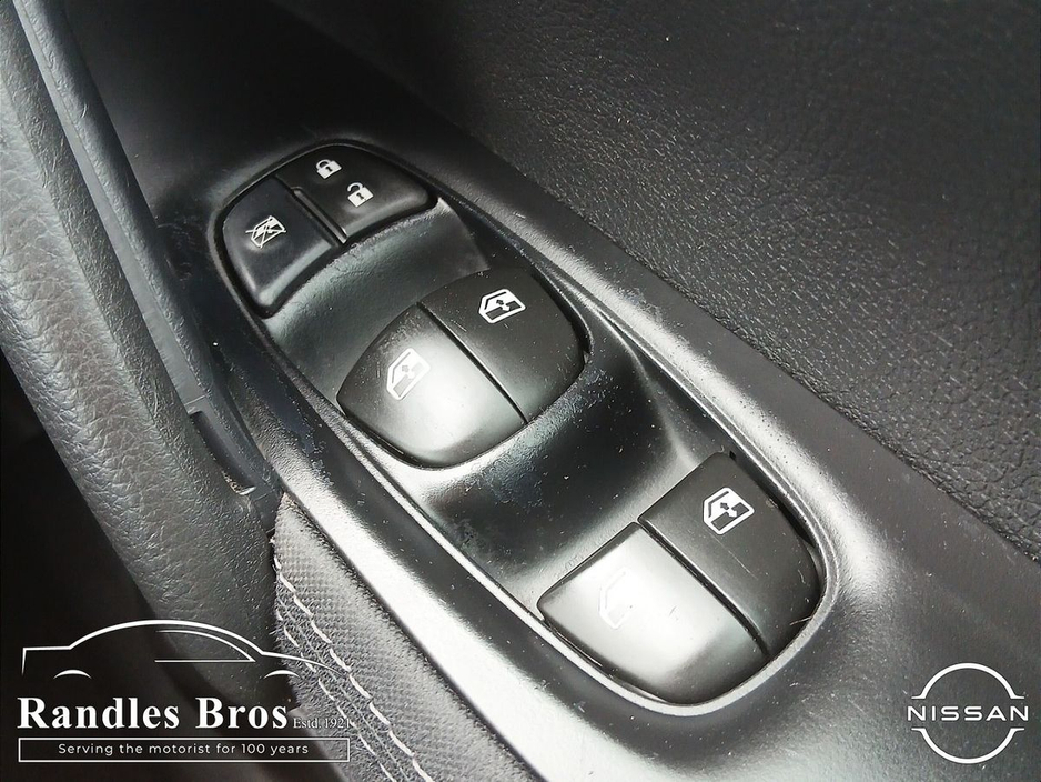 Nissan Qashqai 1.5 DSL SE — thumbnail 21