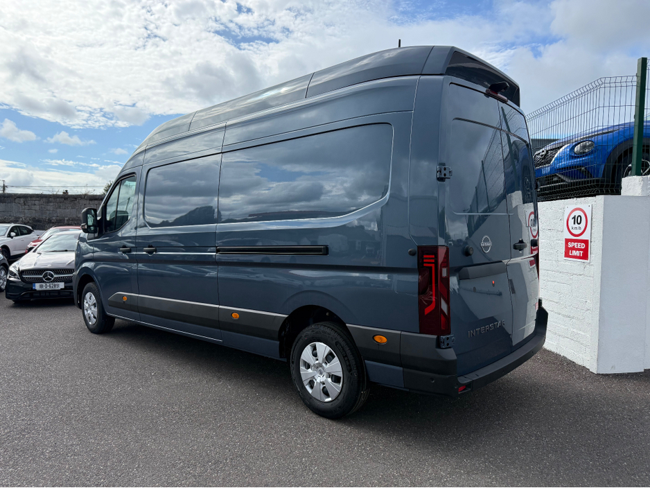 2027 Nissan Interstar 2L Diesel For Sale Images
