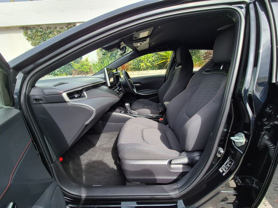 Toyota Corolla 1.8 HYBRID / SPORT SPEC / LOW MILEAGE / TAX €180 — thumbnail 30