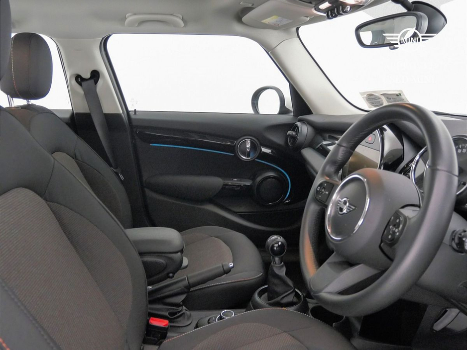 2022 MINI Hatch 1.5L Petrol For Sale Images