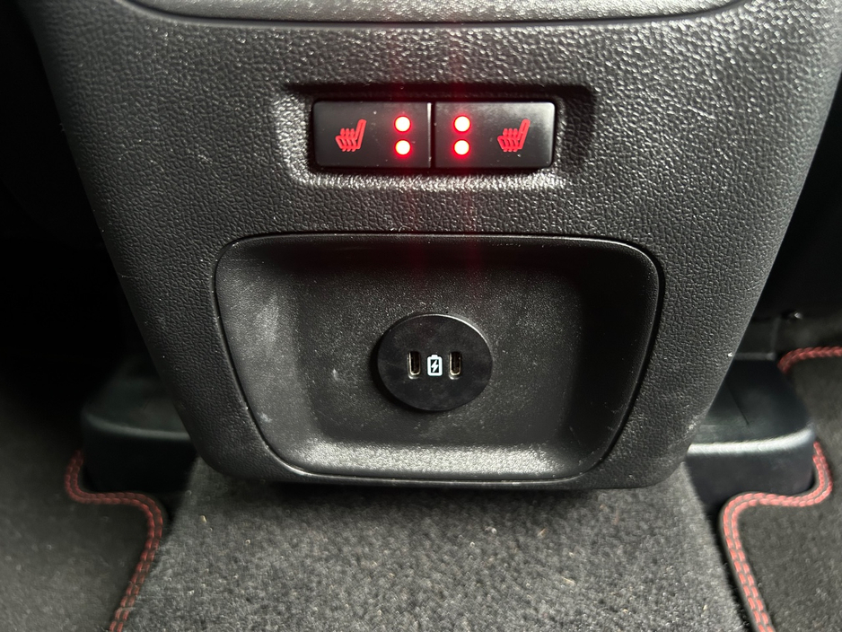 2024 Ford Kuga 2.5L Petrol Plug-in Hybrid For Sale Images