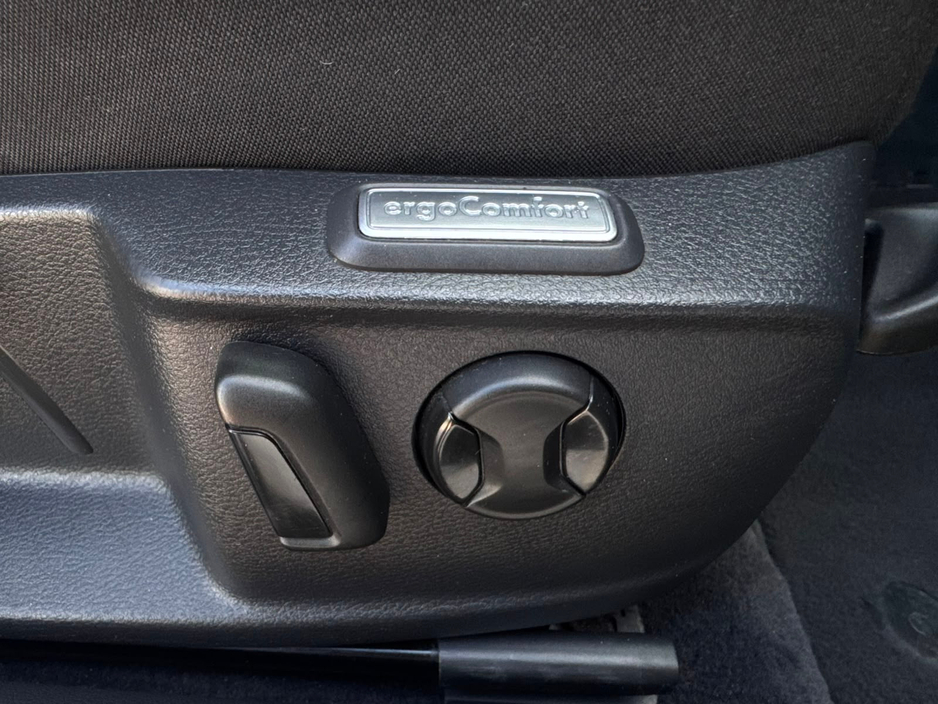 2016 Volkswagen Passat 1.4L Petrol For Sale Images