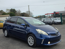 2013 Toyota Prius Alpha 1.8L Petrol Hybrid For Sale Images